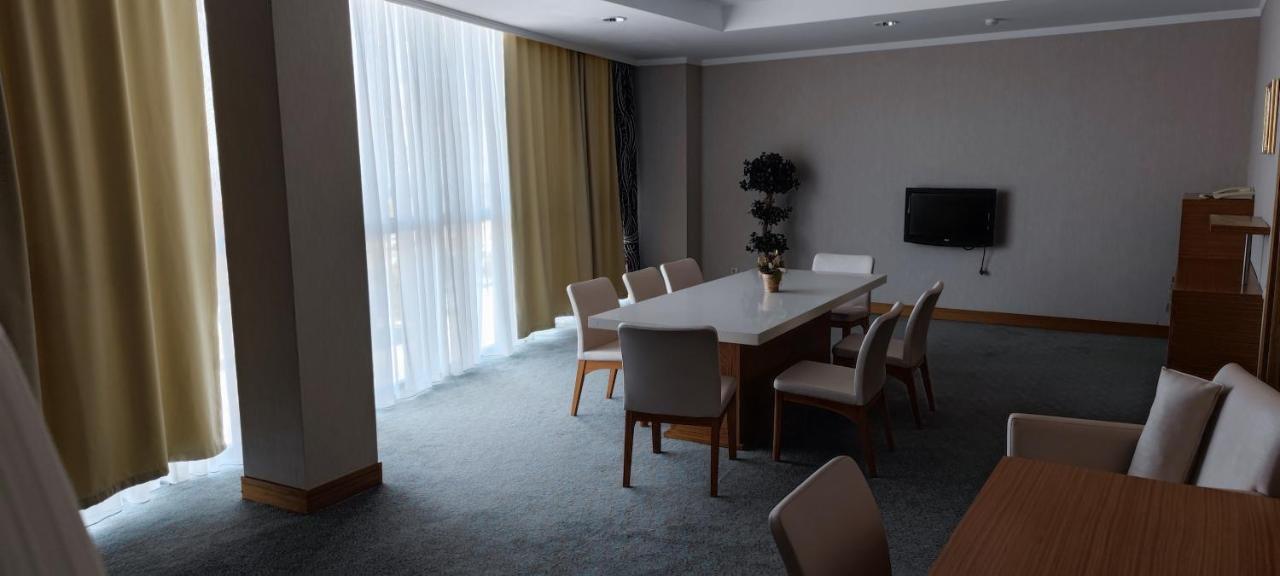 Grand Nur Plaza Hotel Aktau  Luaran gambar