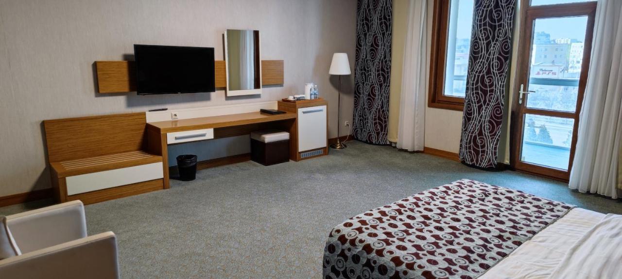 Grand Nur Plaza Hotel Aktau  Luaran gambar