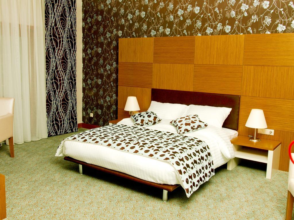 Grand Nur Plaza Hotel Aktau  Luaran gambar