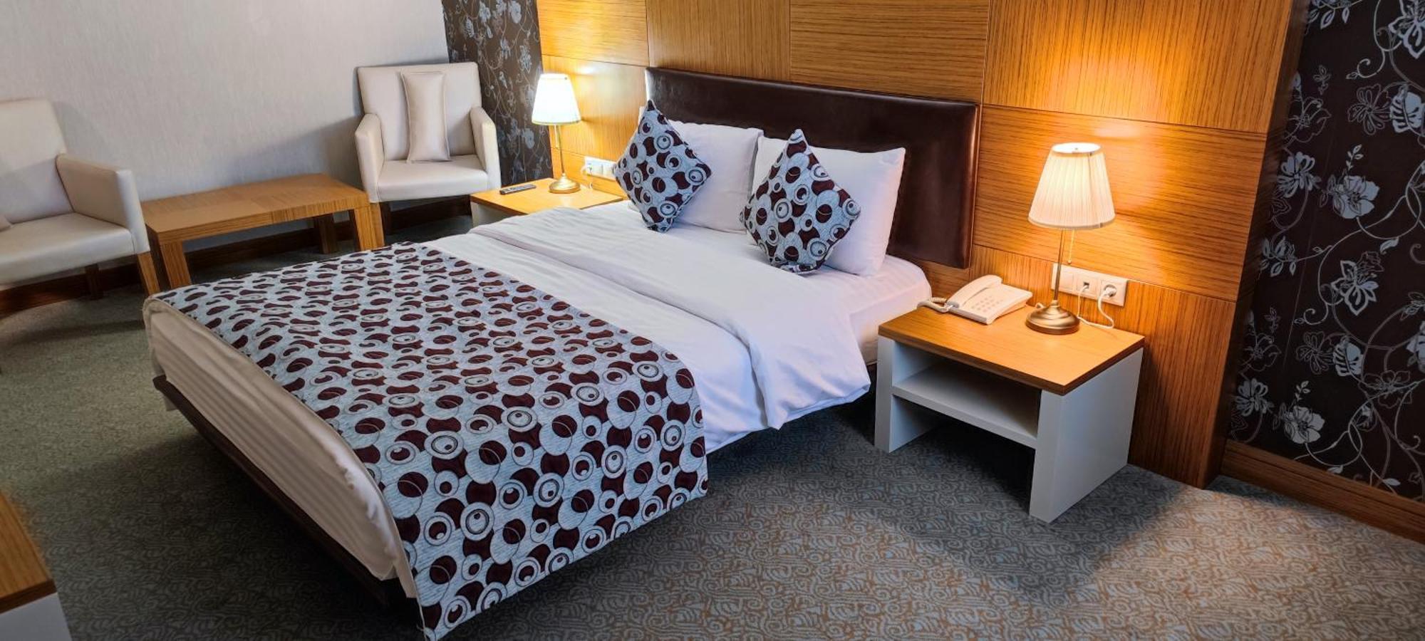 Grand Nur Plaza Hotel Aktau  Luaran gambar